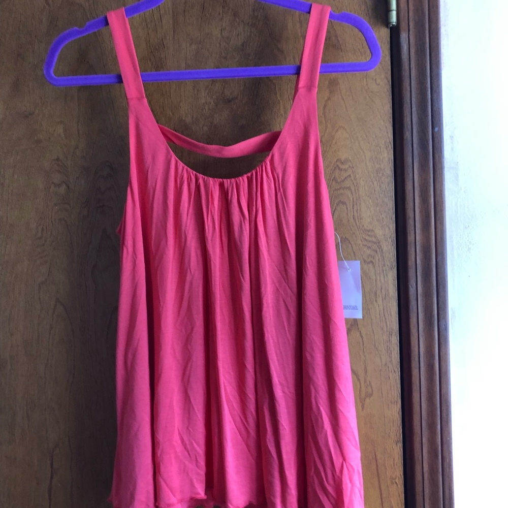 Coral tank top